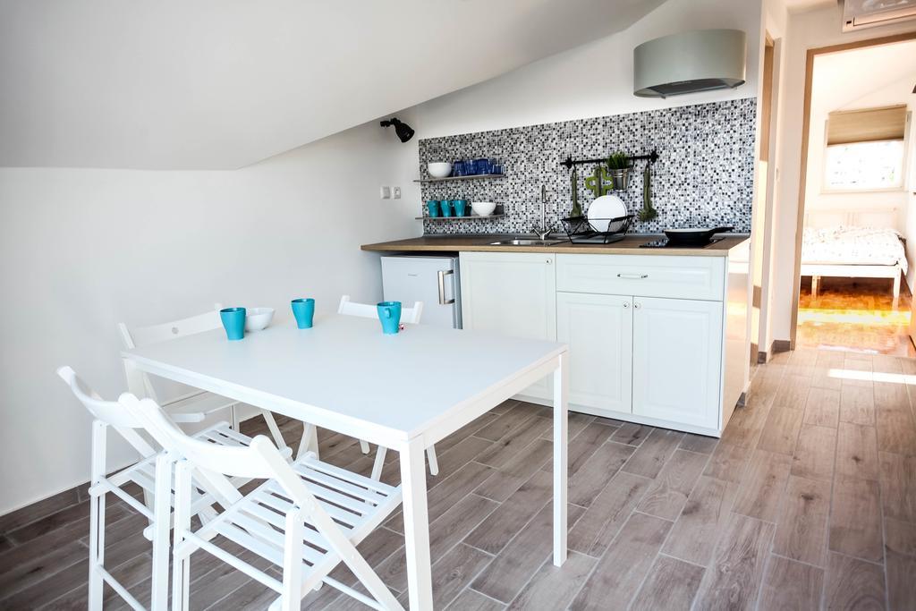 Apartments Rajna ซาบอริซ ภายนอก รูปภาพ