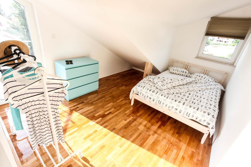 Apartments Rajna ซาบอริซ ภายนอก รูปภาพ