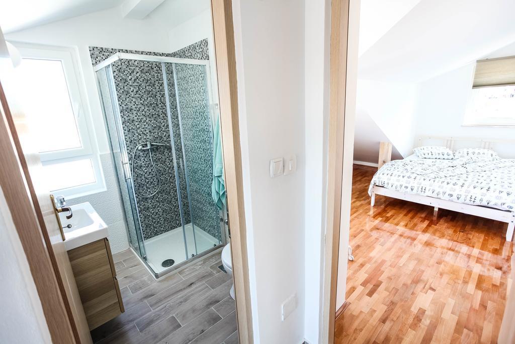 Apartments Rajna ซาบอริซ ภายนอก รูปภาพ